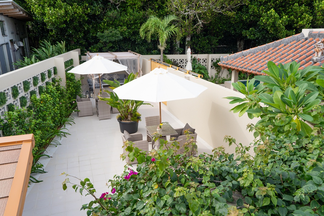 カフェ&ラウンジ 昼のカフェ風景3