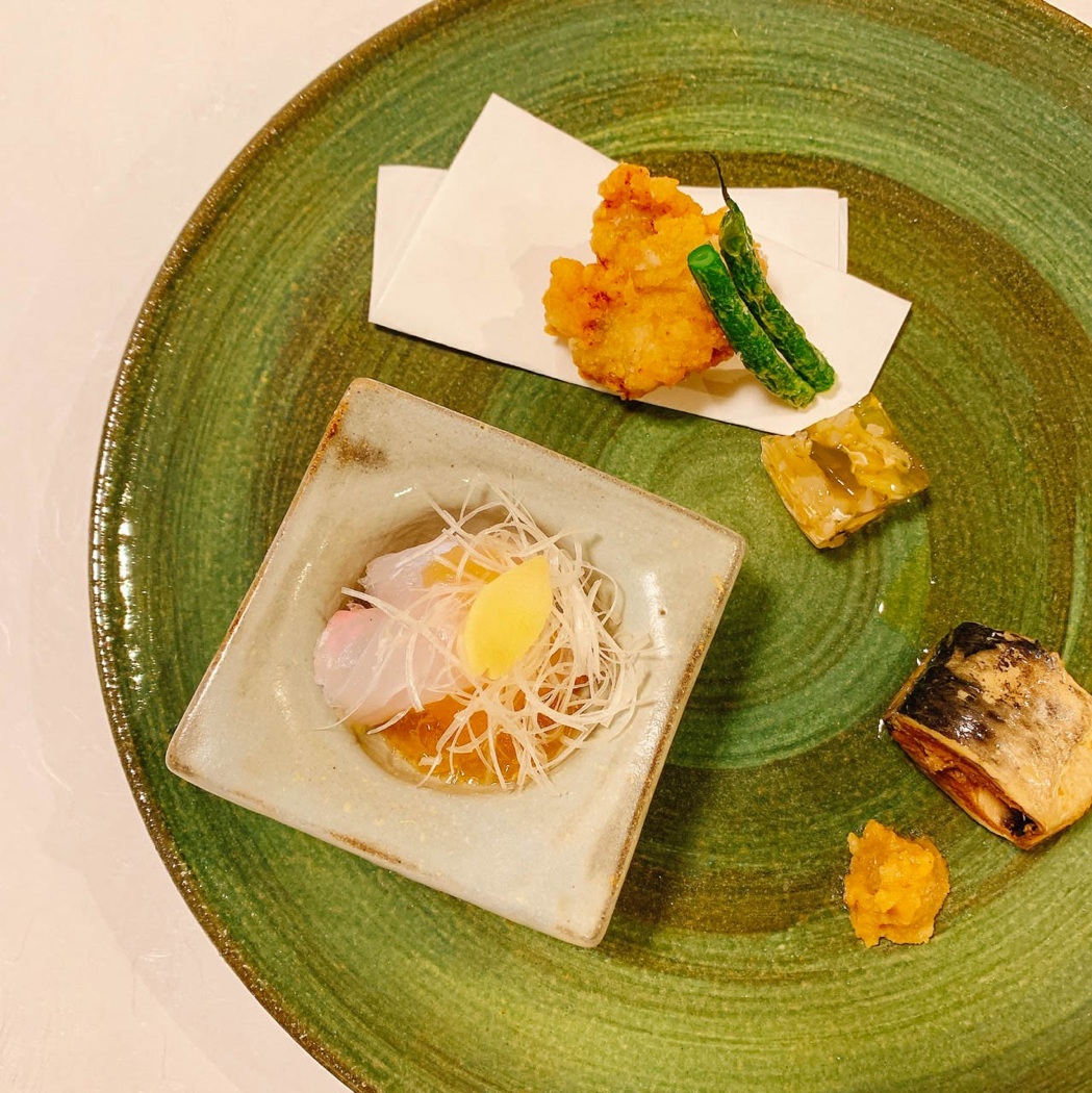 旬の沖縄食材と海の幸を味わう懐石コース